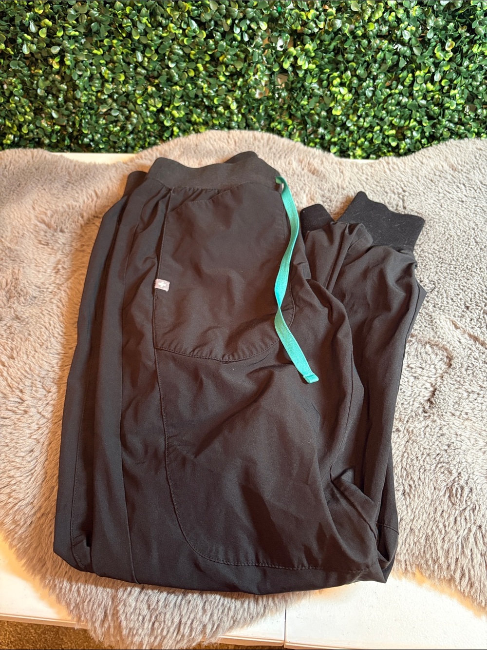 Figs Black Track Joggers with Teal Drawstring Size Small